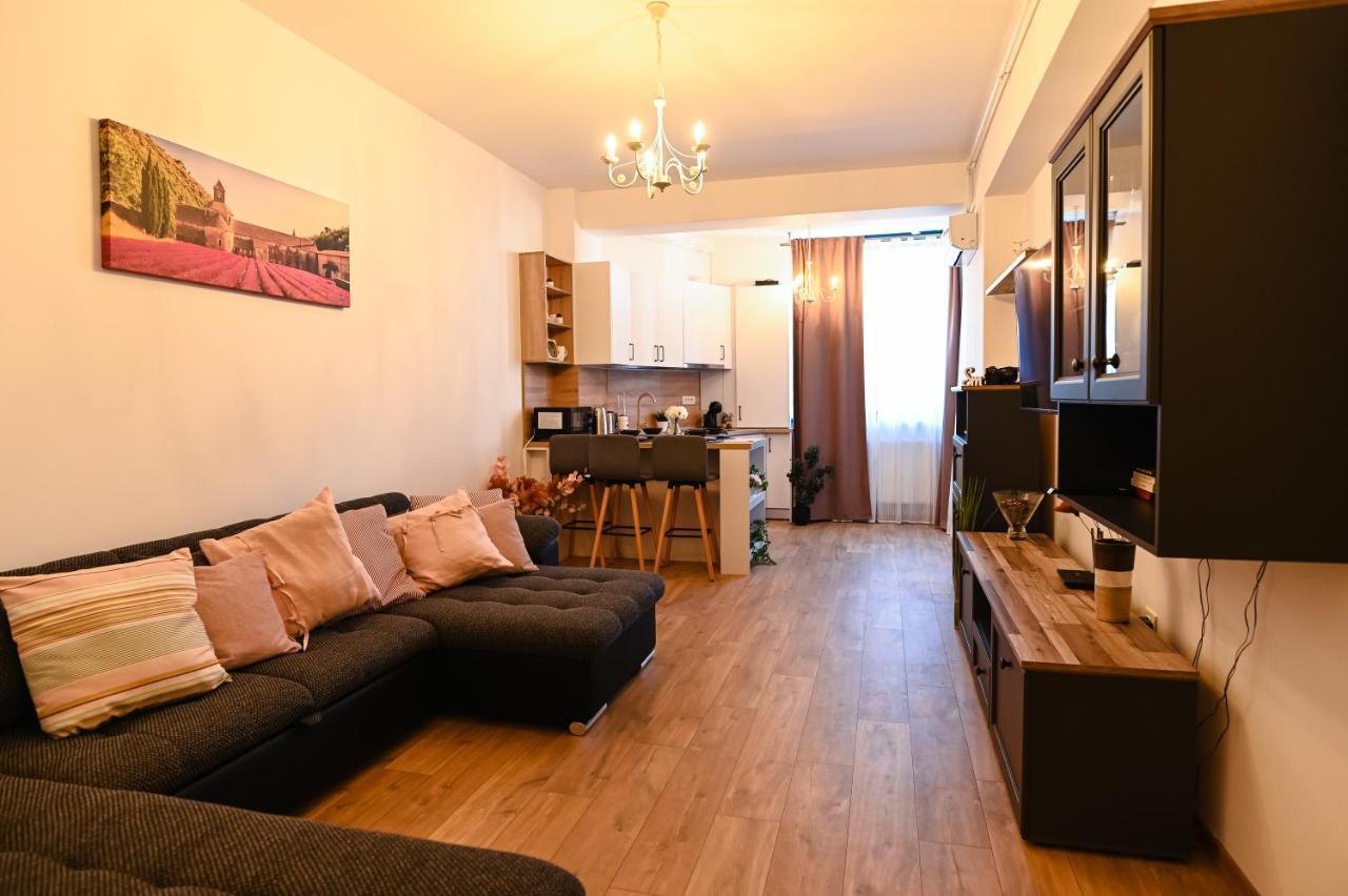 Apartament De Poveste Pe Plaja In Resort De Lux 那沃达利 外观 照片